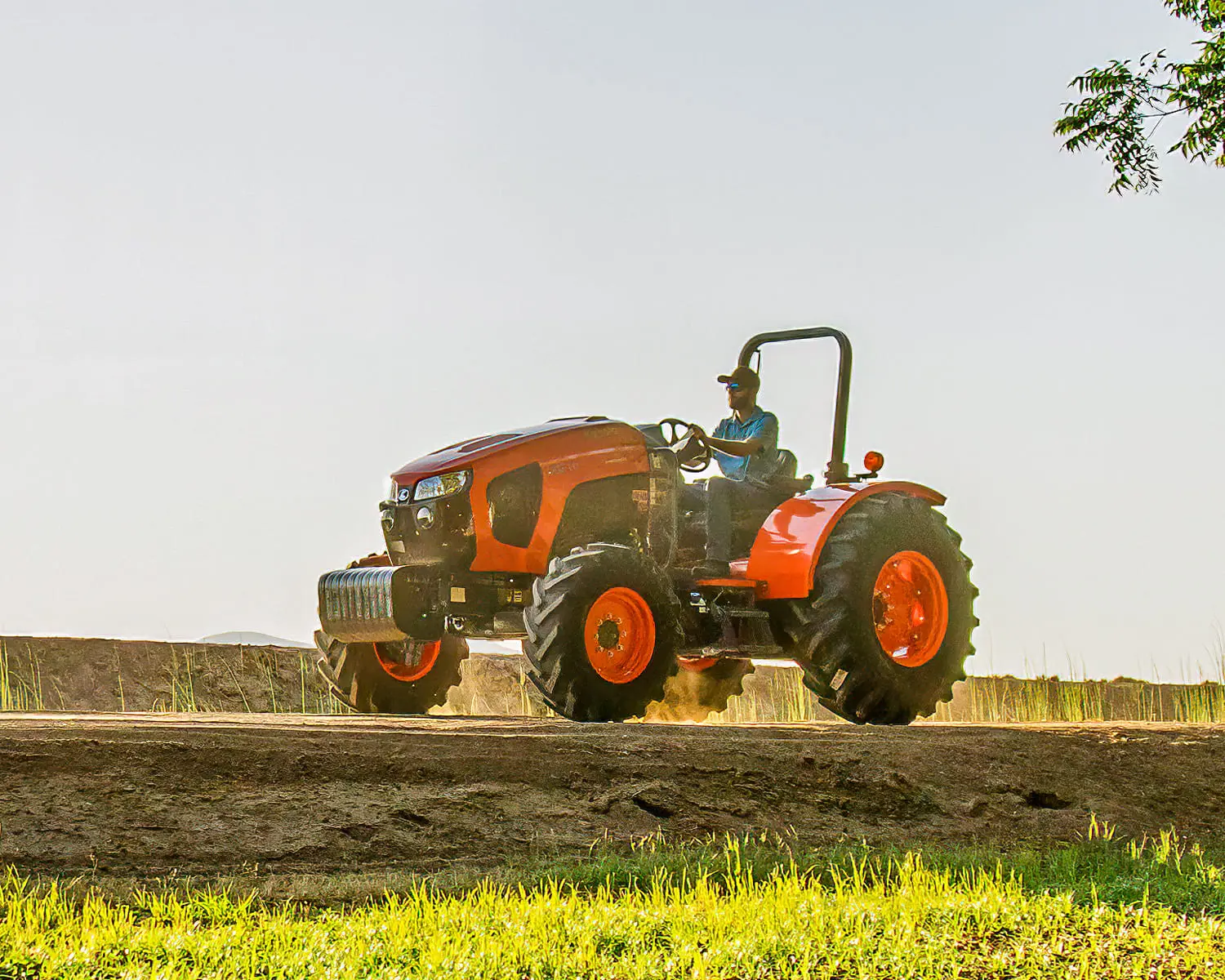 M5 & M6 SERIES TRACTORS