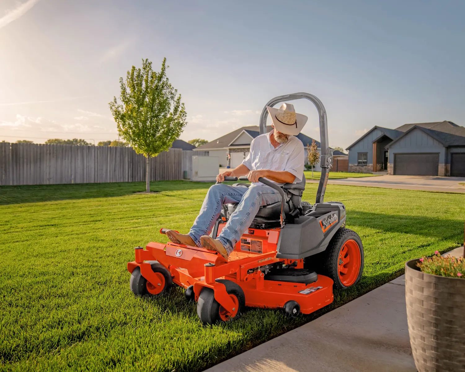 LX Series Tractors